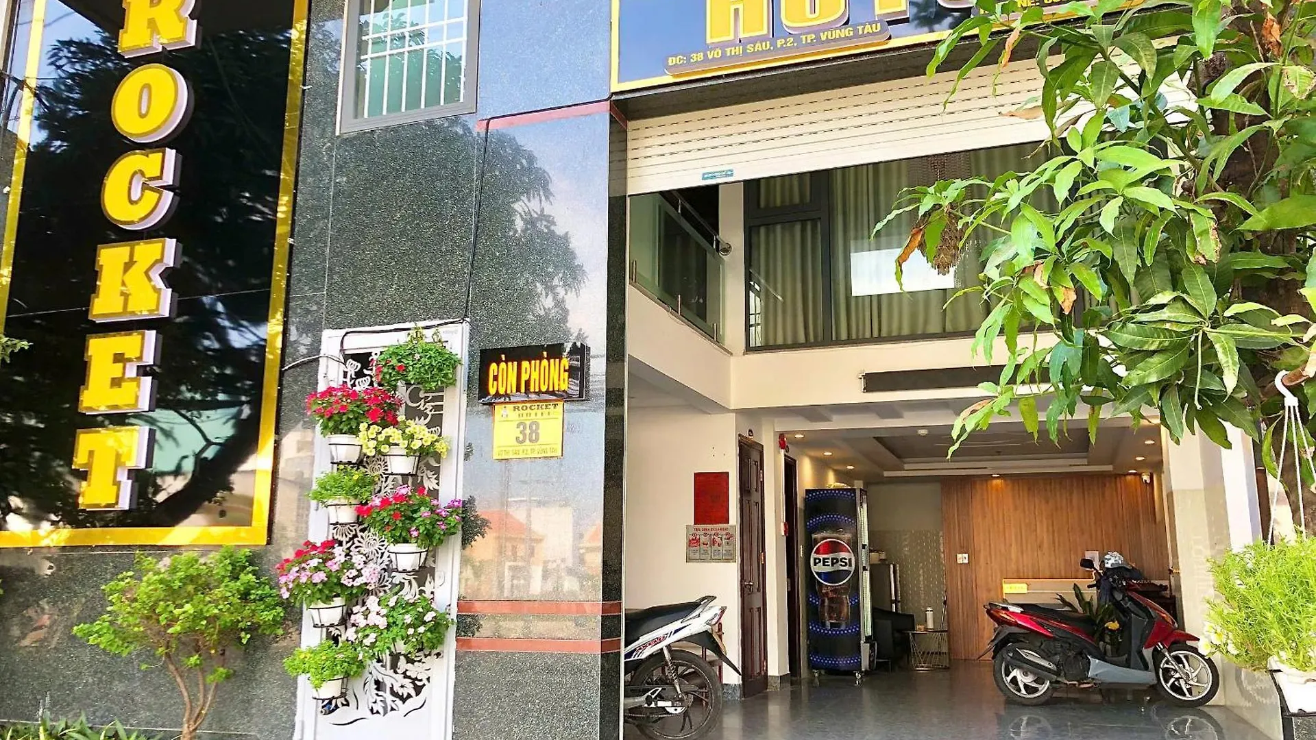 Hotel Rocket 头顿
